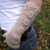 Romantic_fingerless_gloves_thumb