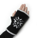 Wickedsnowflakehandwarmer2_thumb